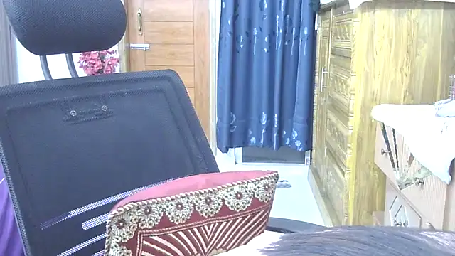 Obonti 2000 online show from March 8, 5:50 pm