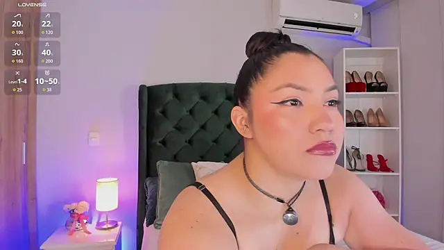 naughty fun room online show from April 7, 11:04 pm