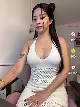 lucy grey25 online show from May 31, 7:15 pm