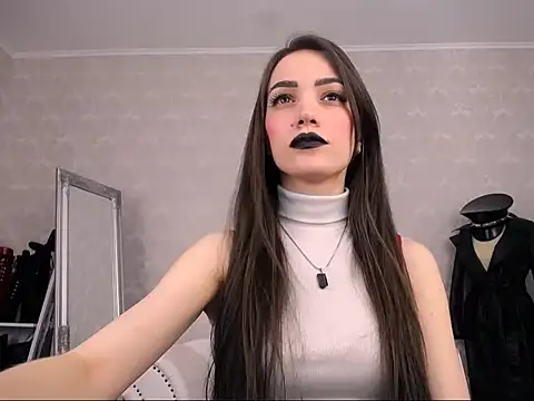 Snapshot of AlienaMoore chatting on September 12, 4:29 pm AlienaMoore online show from September 12, 4:29 pm