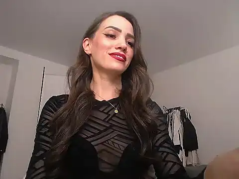 Snapshot of AlienaMoore chatting on July 14, 2:38 am AlienaMoore online show from July 14, 2:38 am