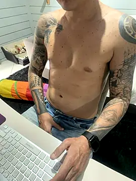 Snapshot of AnimistEquity chatting on October 30, 1:34 pm AnimistEquity online show from October 30, 1:34 pm