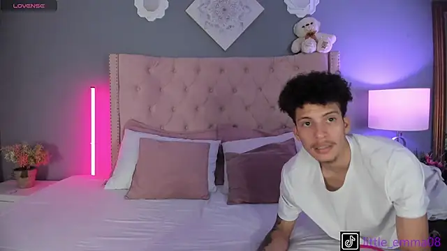 Joe And Emma online show from October 3, 11:02 pm