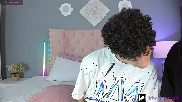 Joe And Emma online show from October 6, 10:18 pm