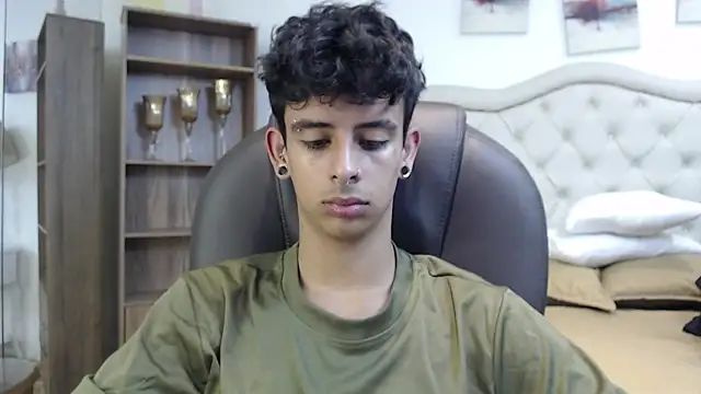 Ibratxandy online show from May 9, 6:57 pm