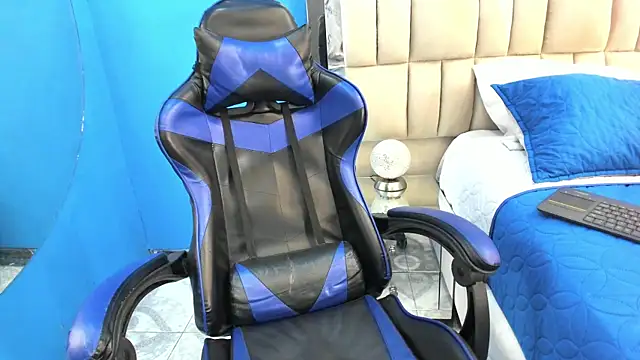 Ibratxandy online show from May 30, 7:11 pm