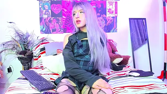  viollette  online show from April 18, 12:47 am