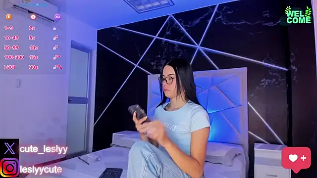 Snapshot of lesly_cutee chatting on February 2, 12:37 pm lesly cutee online show from February 2, 12:37 pm