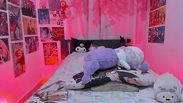 FluffyMelons online show from February 24, 11:03 pm