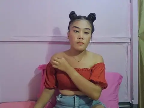 YourWildestDoll online show from February 22, 10:36 am