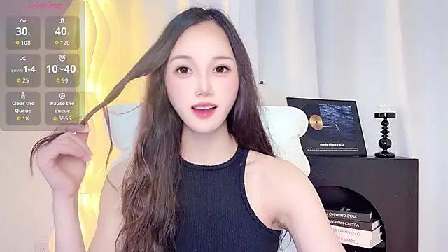 Aiyi909- online show from July 17, 2:13 pm