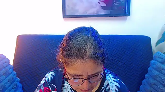 Snapshot of Linda_banks_ chatting on November 6, 1:39 am Linda banks online show from November 6, 1:39 am