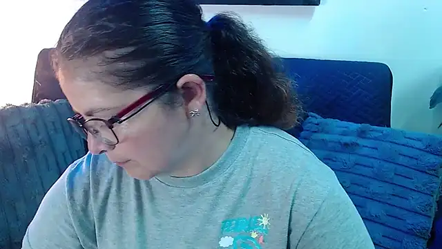 Snapshot of Linda_banks_ chatting on June 19, 1:54 am Linda banks online show from June 19, 1:54 am