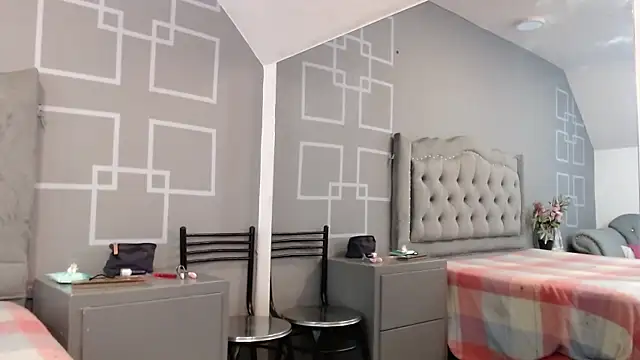 Snapshot of AliceBlackx chatting on September 19, 11:55 am AliceBlackx online show from September 19, 11:55 am