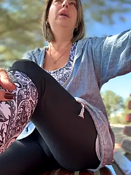 Snapshot of Milena-MilfaXXX chatting on September 15, 5:29 am Milena-MilfaXXX online show from September 15, 5:29 am