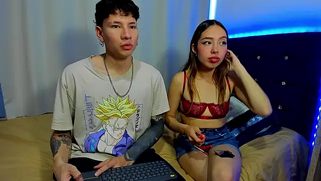 Snapshot of Tatiiana_n_Damiian chatting on October 24, 10:17 pm Tatiiana n Damiian online show from October 24, 10:17 pm