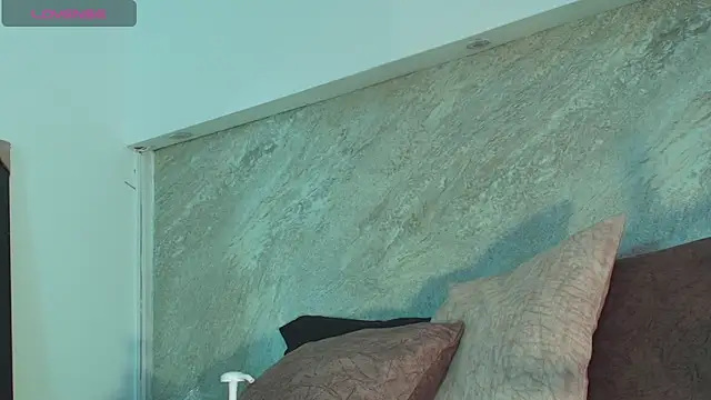 Dixie grey1 online show from April 4, 2:25 pm