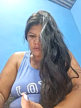hotmom33 online show from October 18, 10:38 am