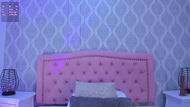 OnlyGia online show from December 22, 7:55 pm