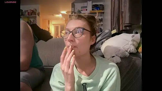 harleyblair online show from April 7, 10:09 pm