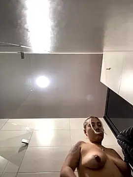 Snapshot of _ManuVeelez chatting on October 2, 3:08 pm ManuVeelez online show from October 2, 3:08 pm