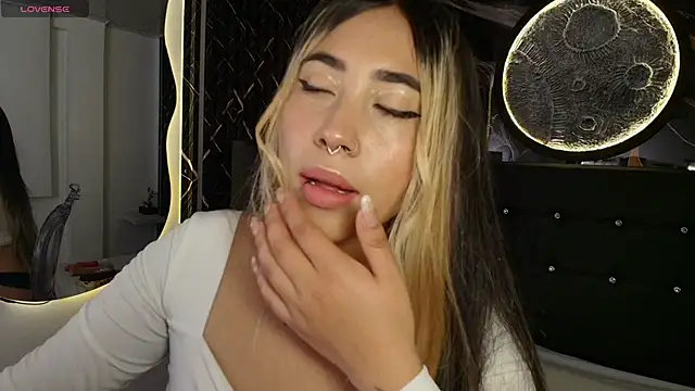 Snapshot of _ManuVeelez chatting on November 22, 6:01 am ManuVeelez online show from November 22, 6:01 am