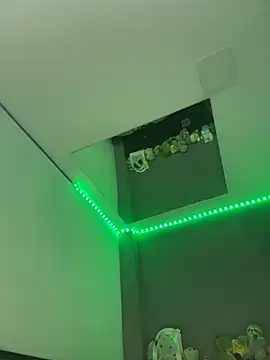 Kailertwink online show from March 31, 2:24 am