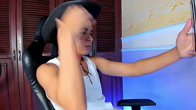 edy play online show from October 21, 3:40 am