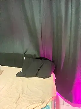 Snapshot of Lady_Dirty444 chatting on October 18, 12:24 am Lady Dirty444 online show from October 18, 12:24 am