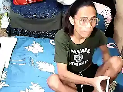 Snapshot of xxhottinybabe chatting on November 6, 4:08 pm xxhottinybabe online show from November 6, 4:08 pm