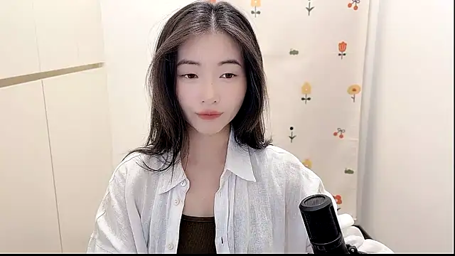 Rosalind xixi online show from October 16, 8:37 am