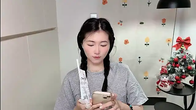 Rosalind xixi online show from March 8, 11:25 am