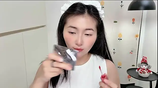 Rosalind xixi online show from April 7, 12:05 pm