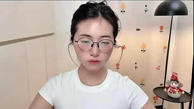 Rosalind xixi online show from April 12, 1:05 pm