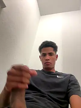 Snapshot of fuego01 chatting on November 10, 3:16 am fuego01 online show from November 10, 3:16 am