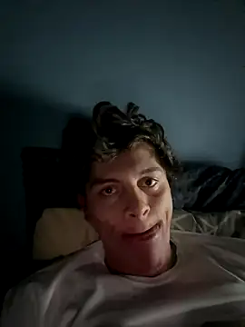 Snapshot of AmMadness chatting on November 22, 9:47 pm AmMadness online show from November 22, 9:47 pm