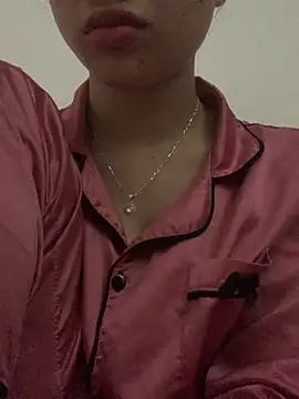 Nguyenha11 online show from December 22, 9:39 am