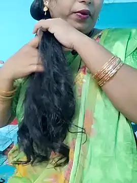 Snapshot of yelmaji91 chatting on October 18, 5:43 am yelmaji91 online show from October 18, 5:43 am