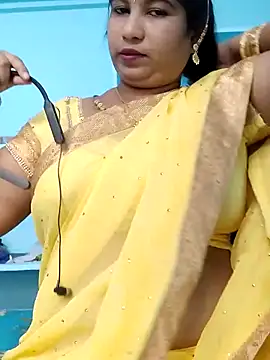 Snapshot of yelmaji91 chatting on October 20, 4:57 am yelmaji91 online show from October 20, 4:57 am