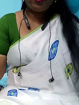 Snapshot of yelmaji91 chatting on October 22, 4:57 am yelmaji91 online show from October 22, 4:57 am