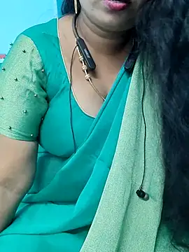 Snapshot of yelmaji91 chatting on October 23, 5:18 am yelmaji91 online show from October 23, 5:18 am