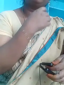 Snapshot of yelmaji91 chatting on November 7, 7:41 am yelmaji91 online show from November 7, 7:41 am