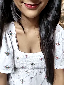 Indian-Aleena online show from October 6, 7:00 pm