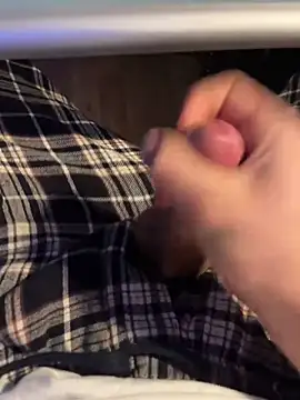 Snapshot of 19yearsboyy chatting on November 4, 5:23 pm 19yearsboyy online show from November 4, 5:23 pm