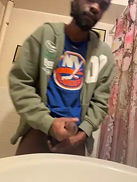 Snapshot of BigBDMari chatting on November 17, 8:09 am BigBDMari online show from November 17, 8:09 am