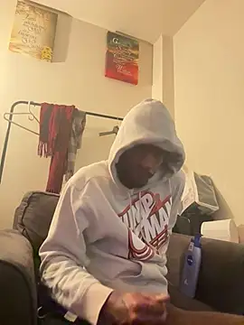 BigBDMari online show from February 8, 5:05 pm