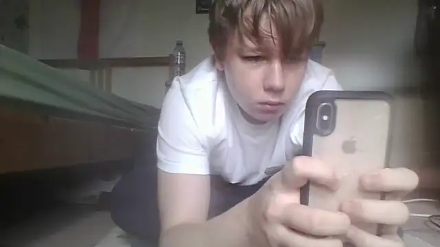 TomasCramp online show from April 14, 1:39 pm