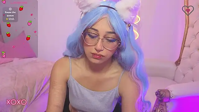 HANNI TAY online show from January 14, 11:38 am