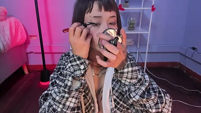 Snapshot of Hannahpage chatting on February 26, 12:15 pm Hannahpage online show from February 26, 12:15 pm