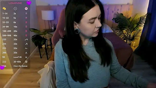 ashton heidii online show from March 8, 2:04 am